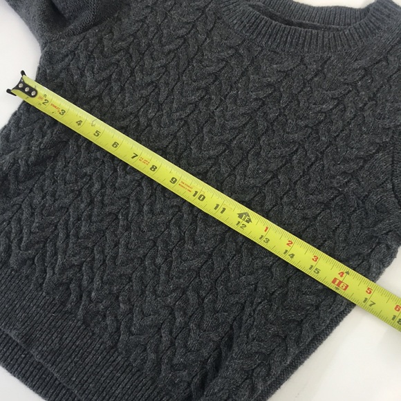 Banana Republic brand Ladies Petite Gray Sweater - Picture 5 of 9